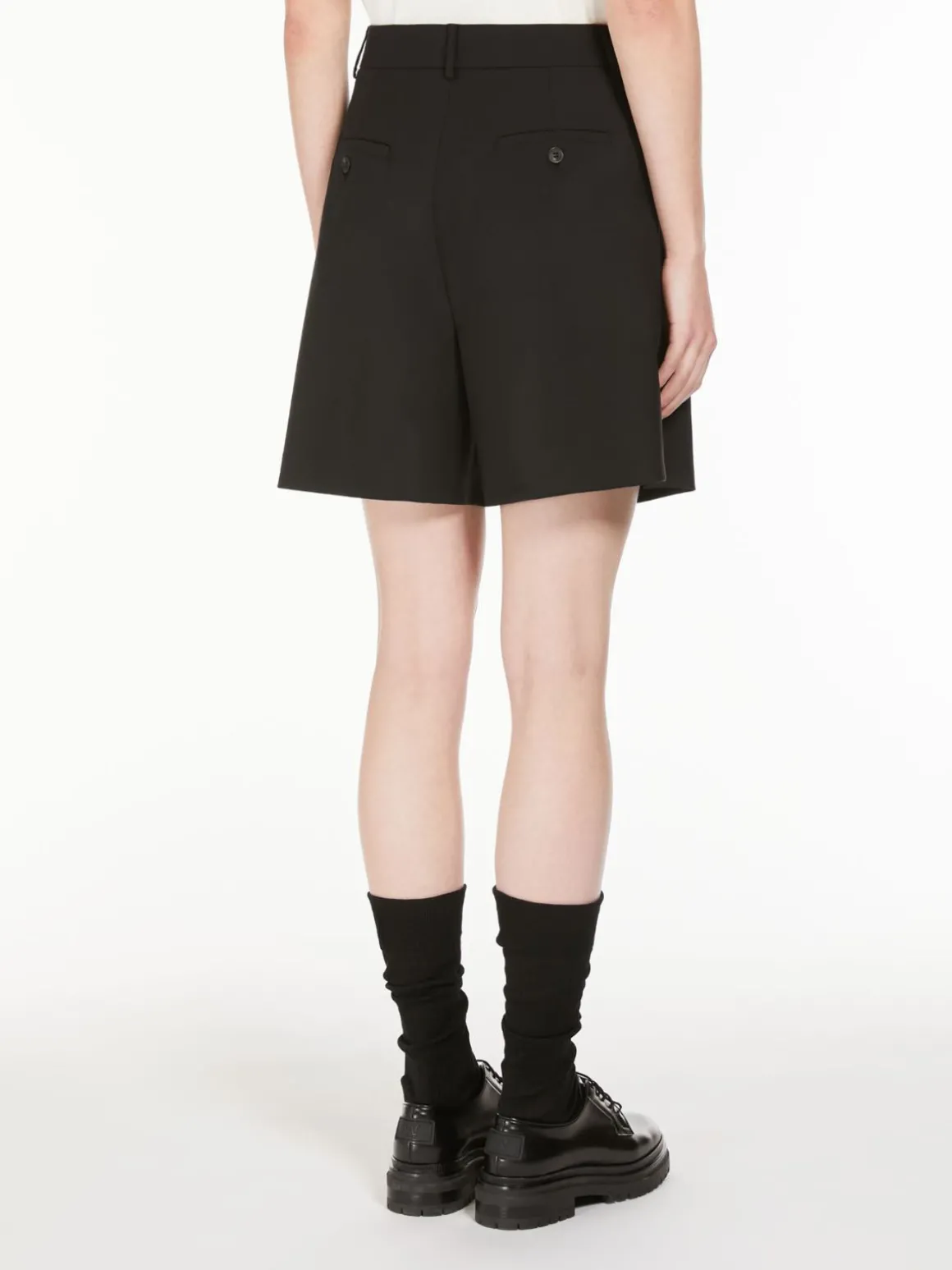 bermuda_in_tela_di_lana_2-1.webp Cheap Bermuda in tela di lana Completie Tailleur | Pantaloniejeans