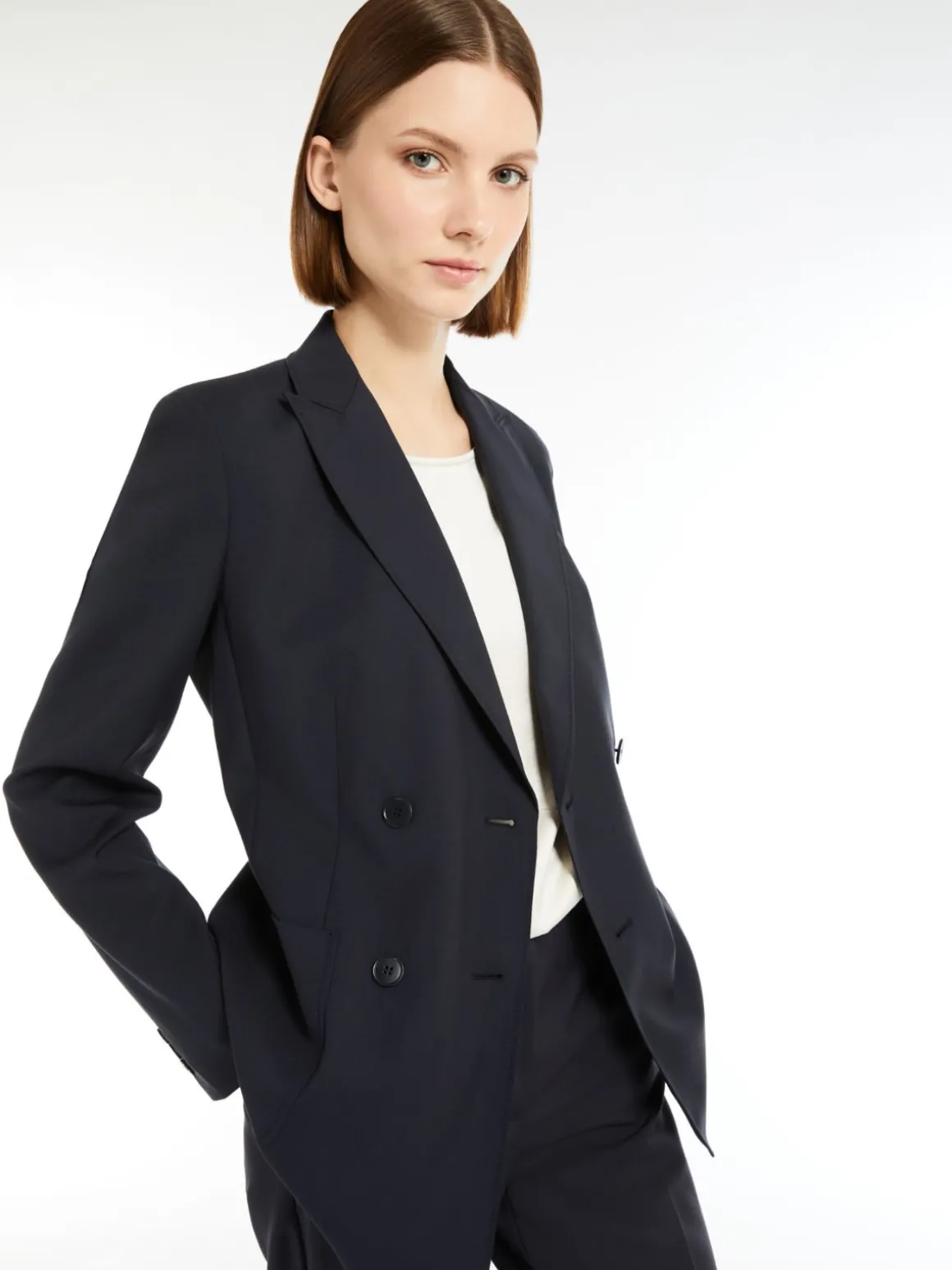 blazer_doppiopetto_in_tela_di_lana_stretch_3-2.webp Flash Sale Blazer doppiopetto in tela di lana stretch Giacche Eblazer