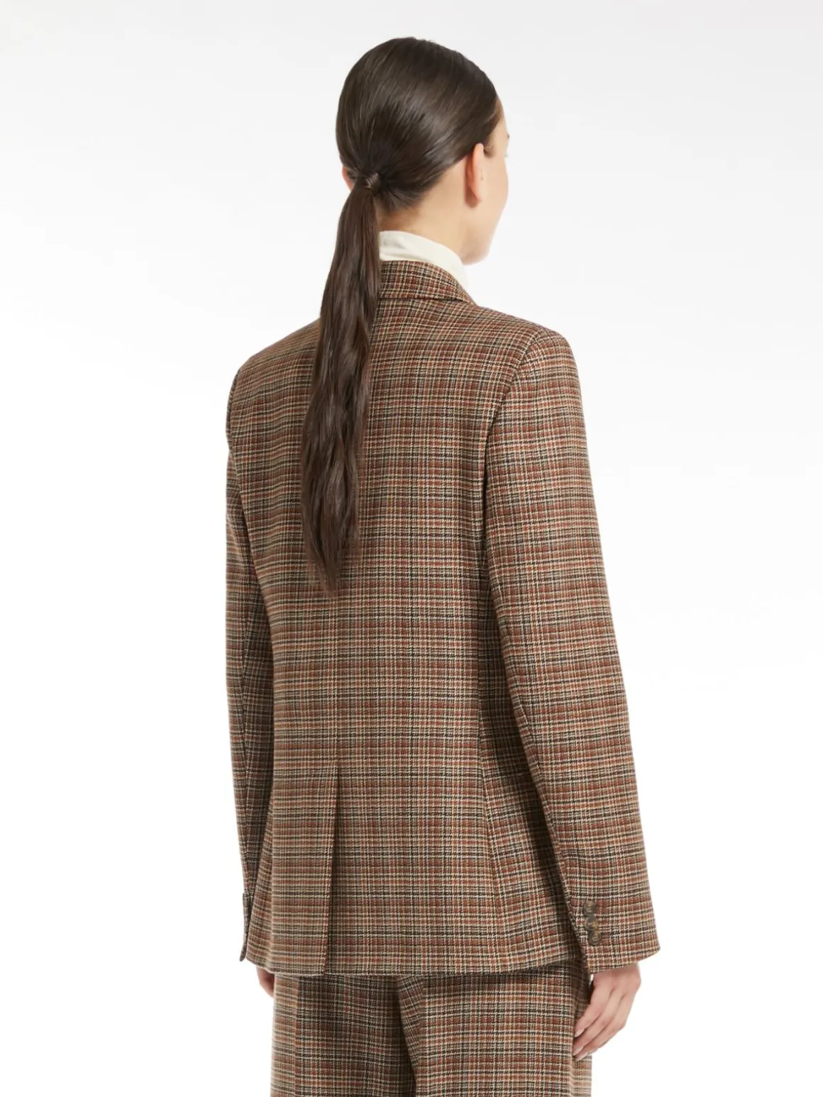 blazer_in_lana_disegnata_2-1.webp Fashion Blazer in lana disegnata Completie Tailleur | Giacche Eblazer