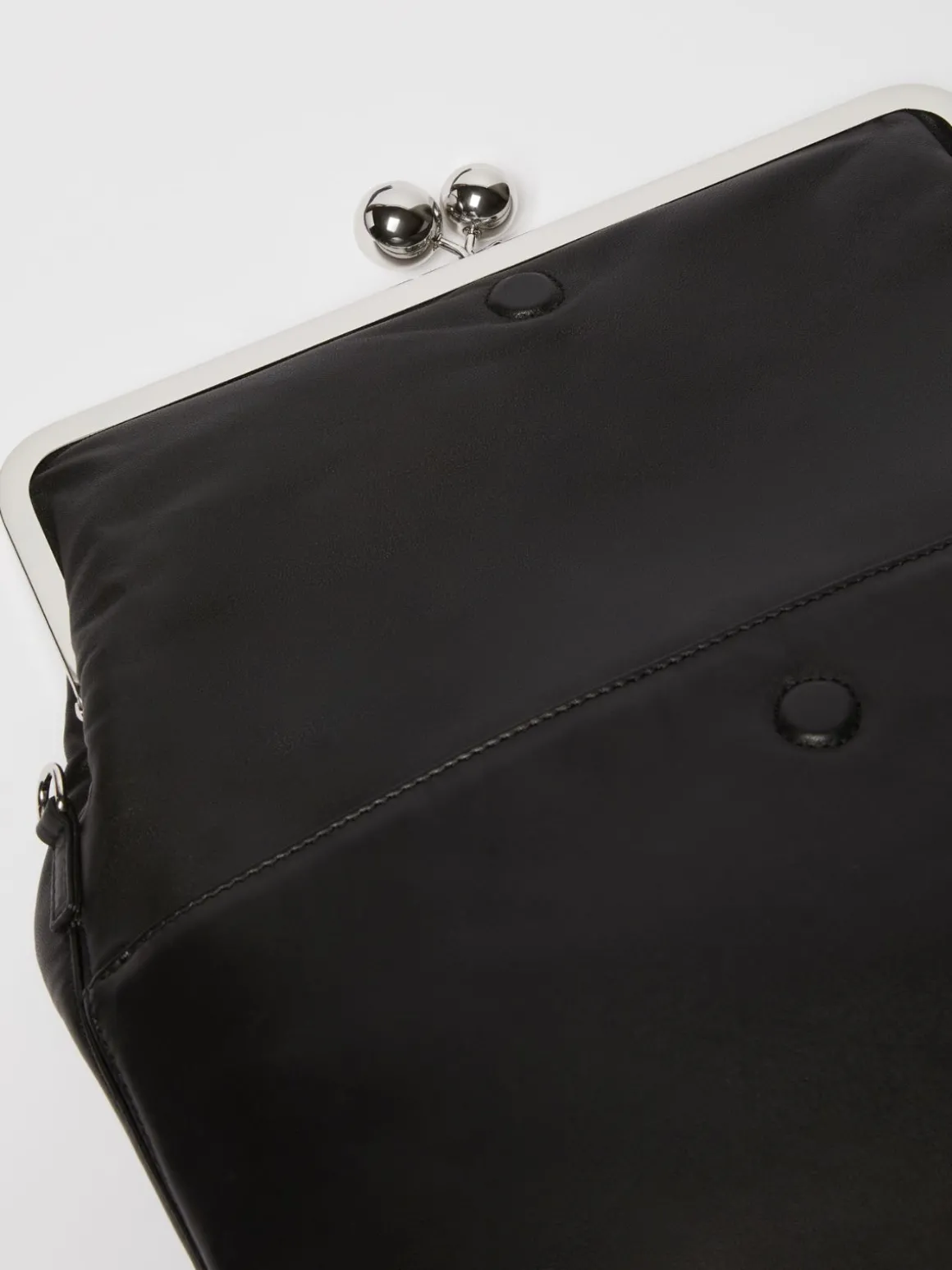busta_pasticcino_bag_in_nappa_4-1.webp Discount Busta Pasticcino Bag in nappa Pasticcino Bag | Completie Tailleur