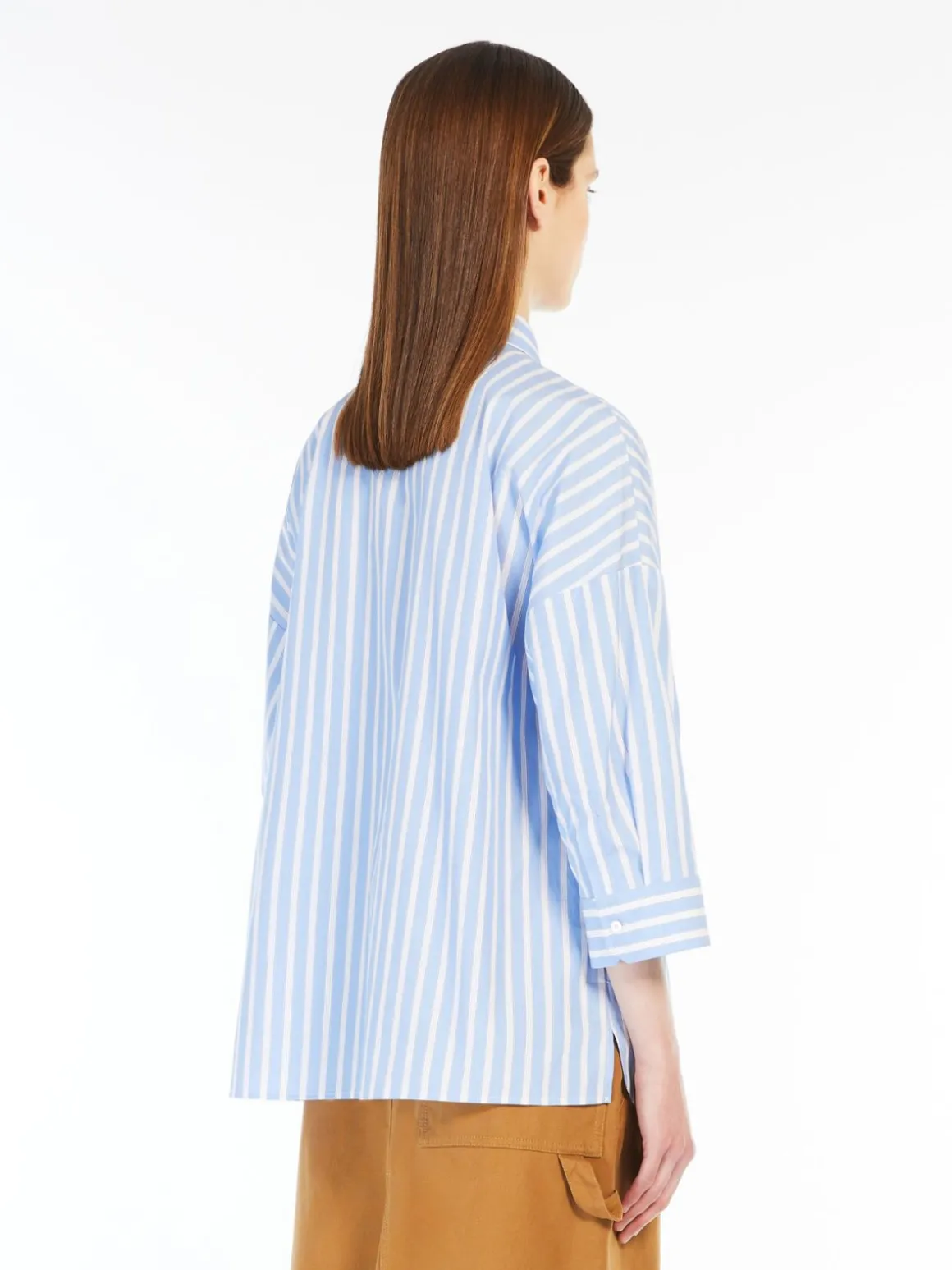 camicia_morbida_in_popeline_2-1.webp New Camicia morbida in popeline Camicie E Bluse