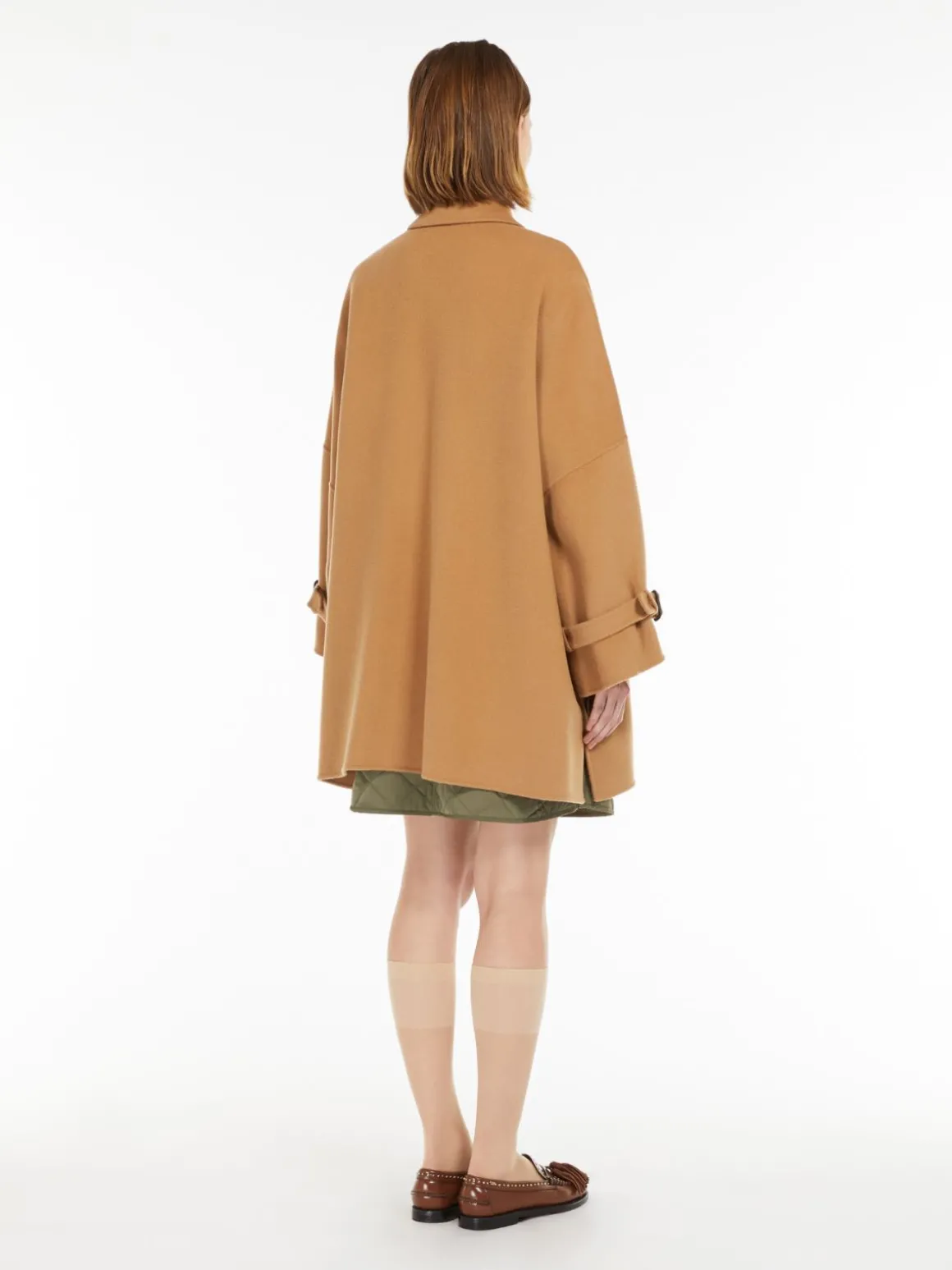 cappotto_ampio_in_double_di_mista_lana_2.webp Store Cappotto ampio in double di mista lana Cappottietrench