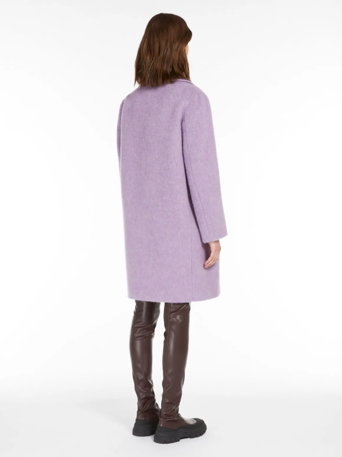 cappotto_doppiopetto_in_mista_lana_2.webp Outlet Cappotto doppiopetto in mista lana Cappottietrench