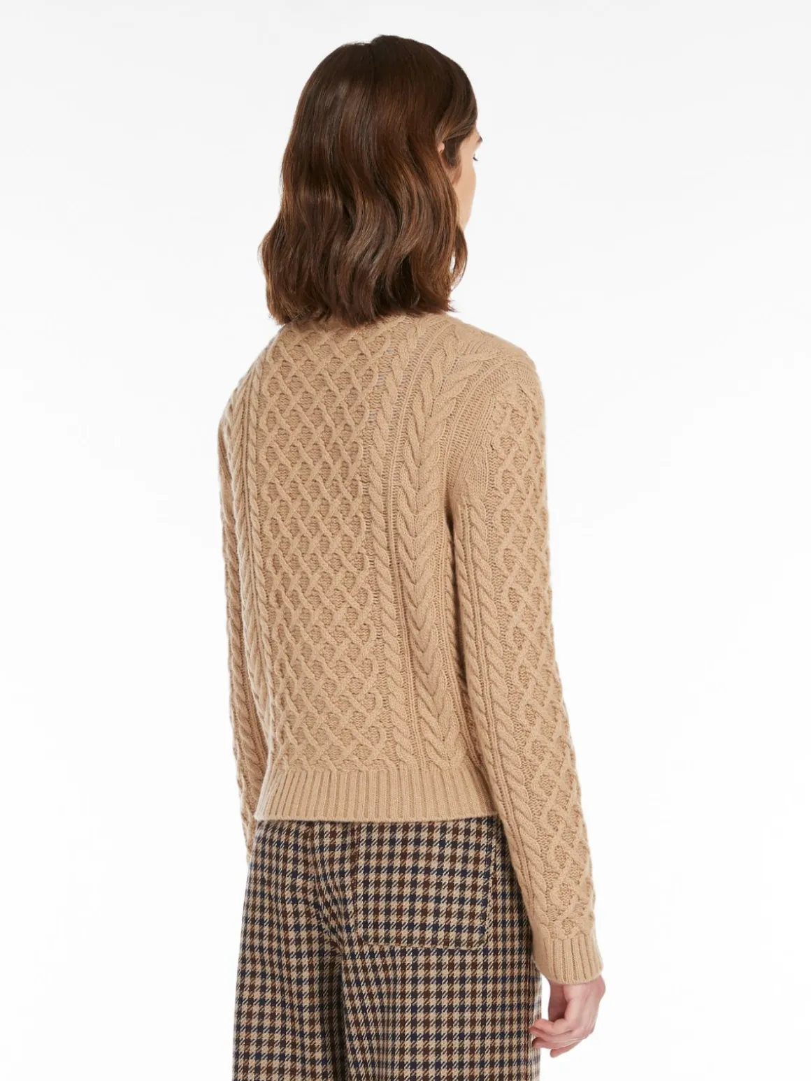 cardigan_in_lana_a_trecce_2-1.webp Flash Sale Cardigan in lana a trecce Maglie