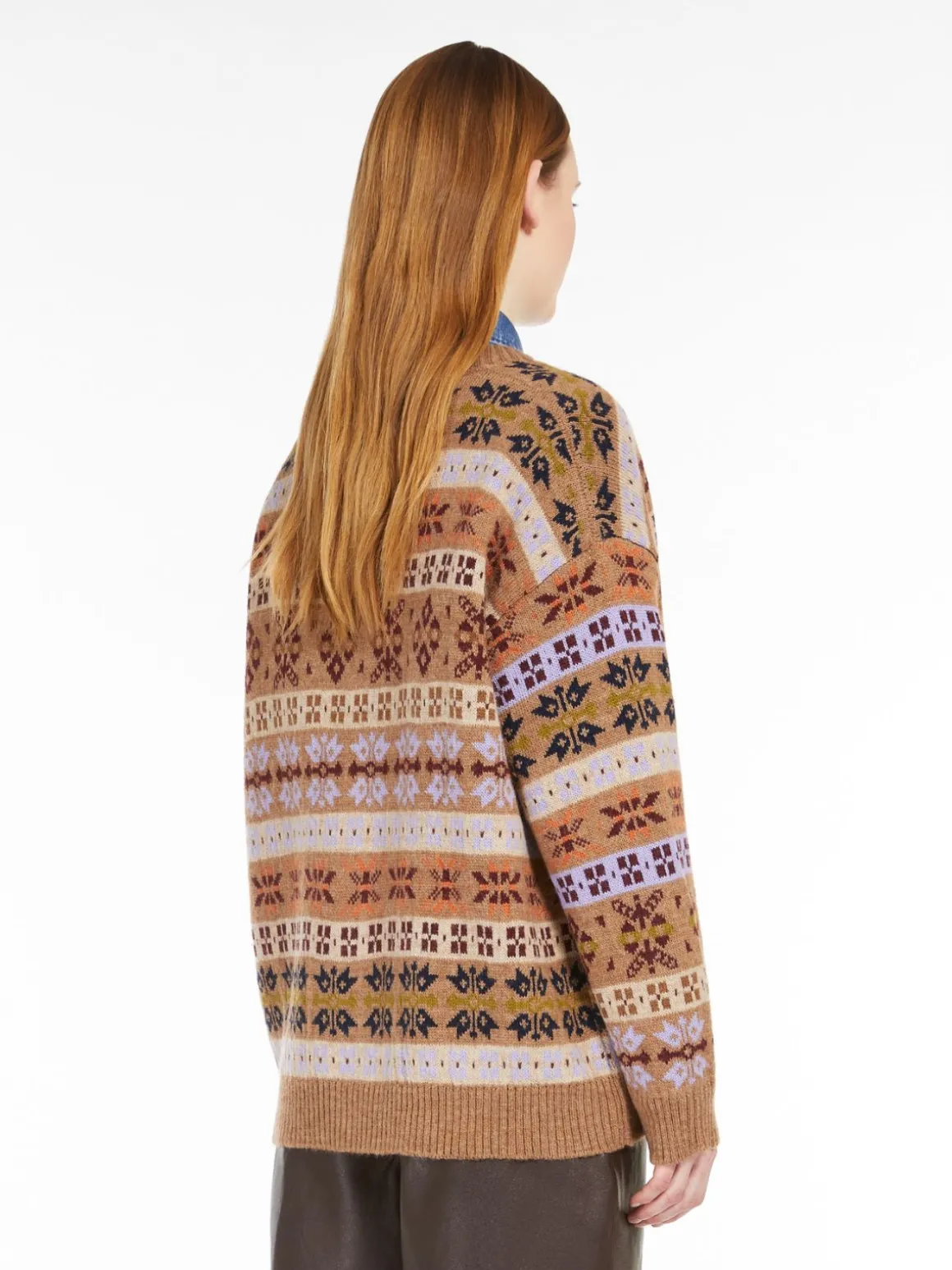cardigan_in_lana_e_alpaca_jacquard_2.webp New Cardigan in lana e alpaca jacquard Maglie