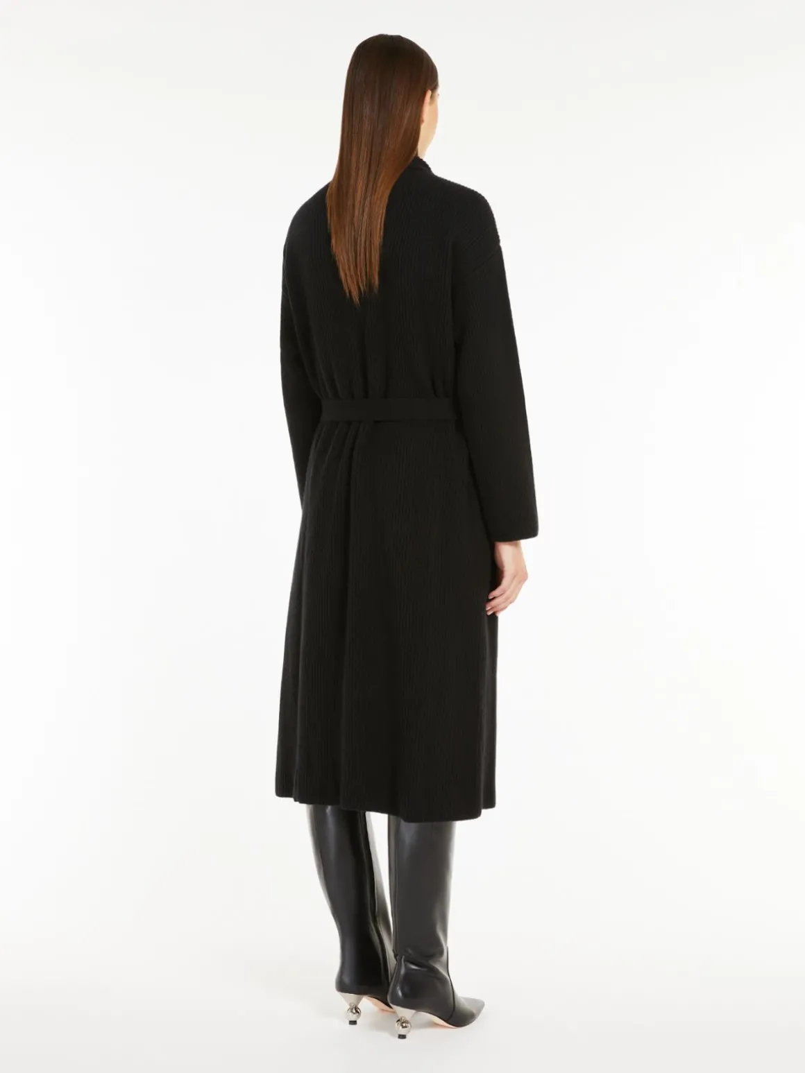 cardigan_in_maglia_di_lana_a_coste_2-1.webp Outlet Cardigan in maglia di lana a coste Maglie