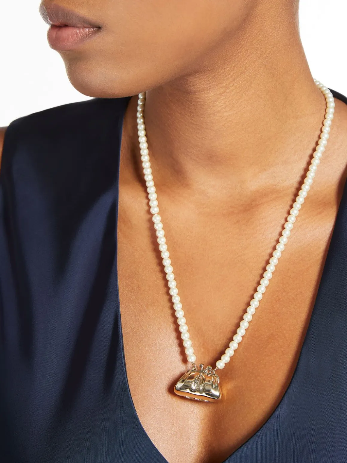 collana_di_perle_con_charm_pasticcino_3.webp Cheap Collana di perle con charm Pasticcino Bijoux