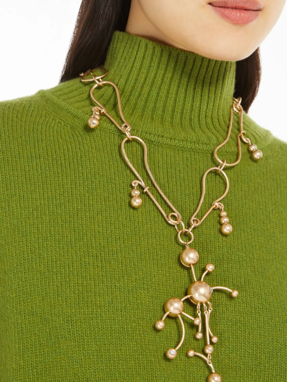 collana_in_metallo_con_ciondolo_2.webp Cheap Collana in metallo con ciondolo Bijoux