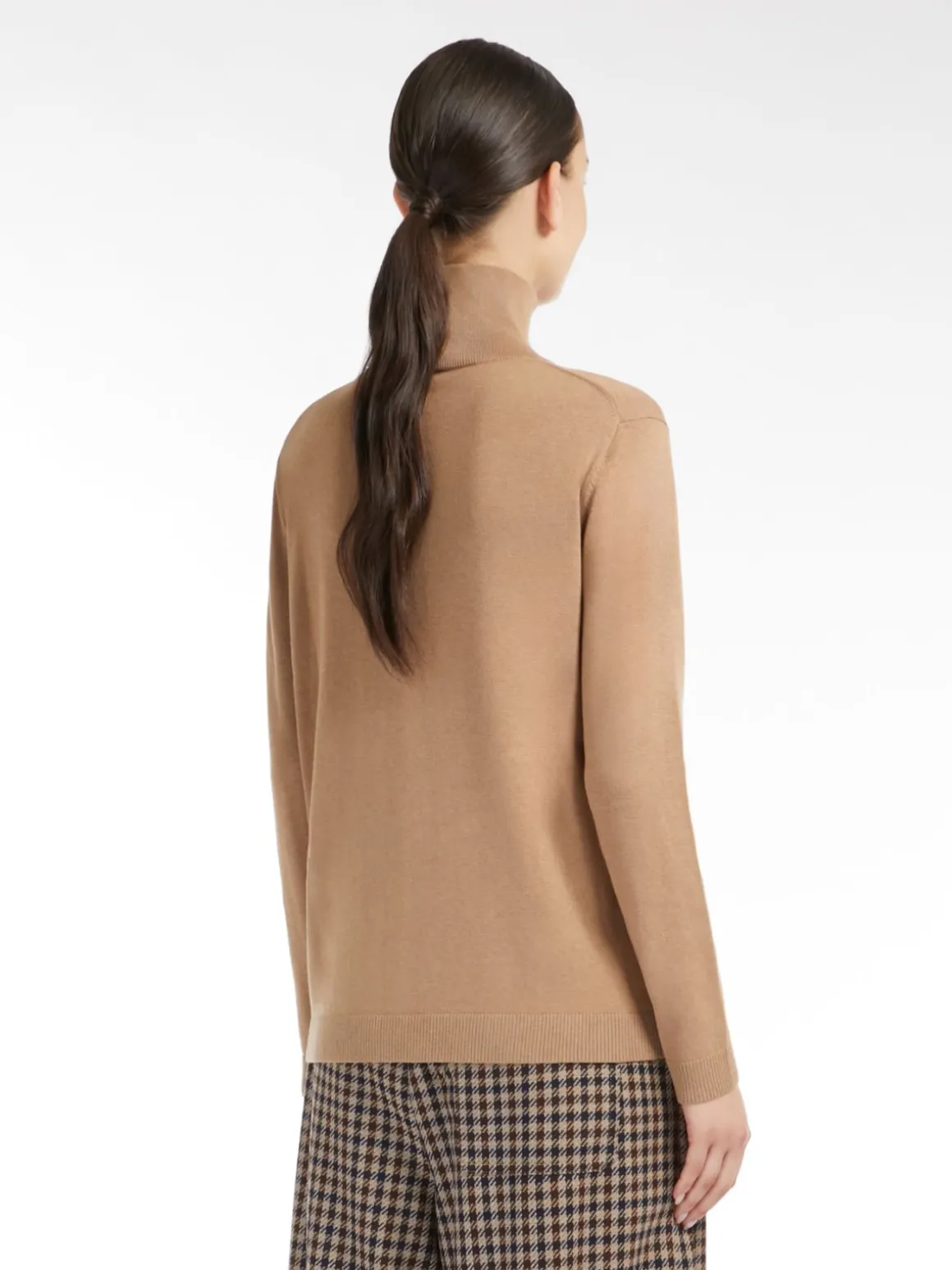 dolcevita_in_seta_e_lana_2-6.webp Clearance Dolcevita in seta e lana Completie Tailleur | Maglie