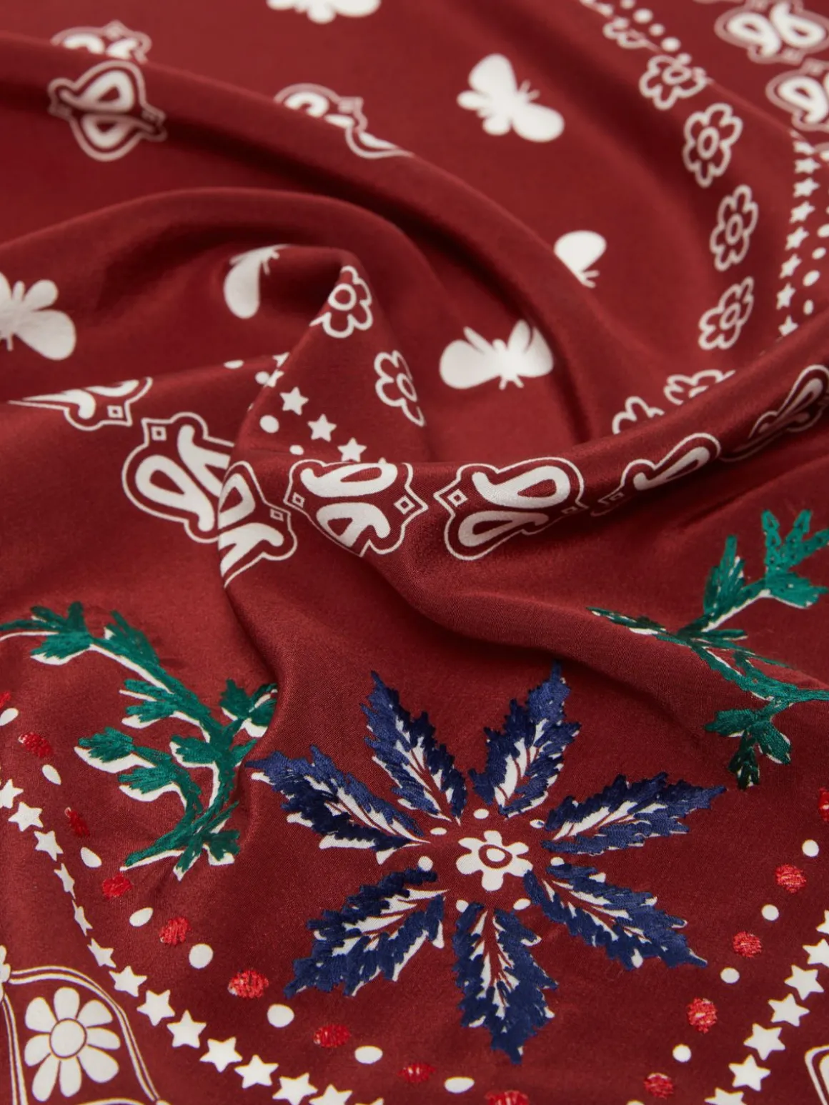 foulard_in_seta_con_stampa_e_ricamo_2.webp Discount Foulard in seta con stampa e ricamo Sciarpeefoulard