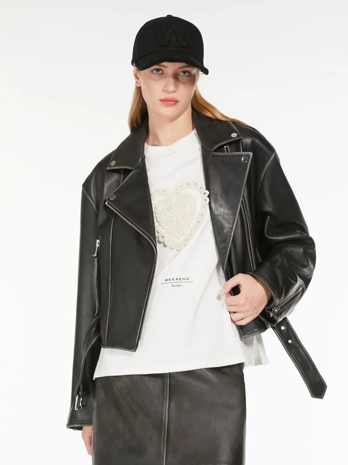giacca_biker_in_pelle_3-1.webp Store Giacca biker in pelle Giacche Eblazer