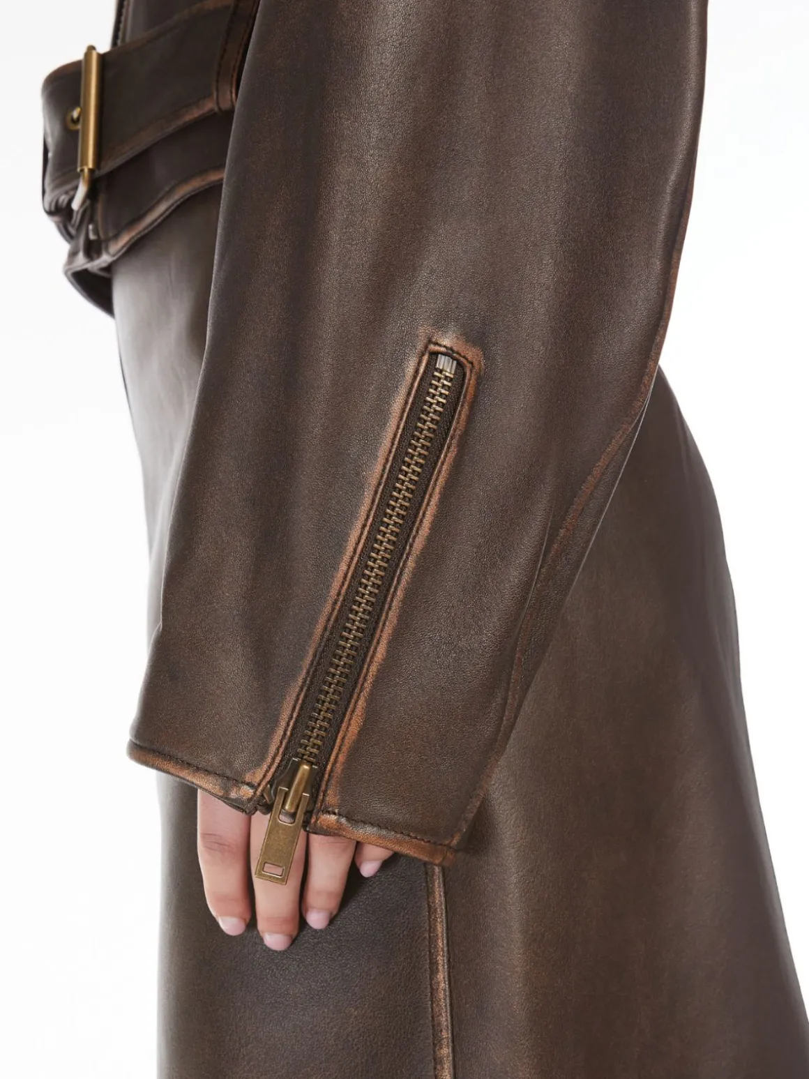 giacca_biker_in_pelle_5.webp Fashion Giacca biker in pelle Giacche Eblazer