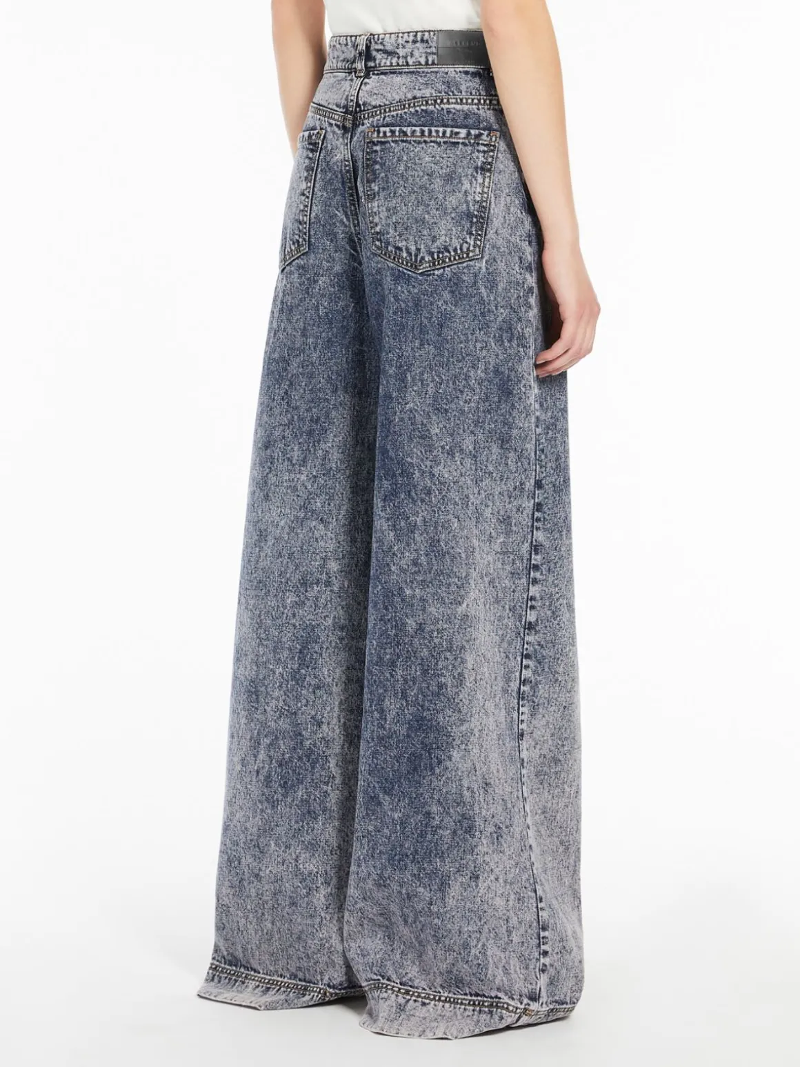 jeans_wide_leg_in_denim_di_cotone_2.webp Discount Jeans wide leg in denim di cotone Pantaloniejeans