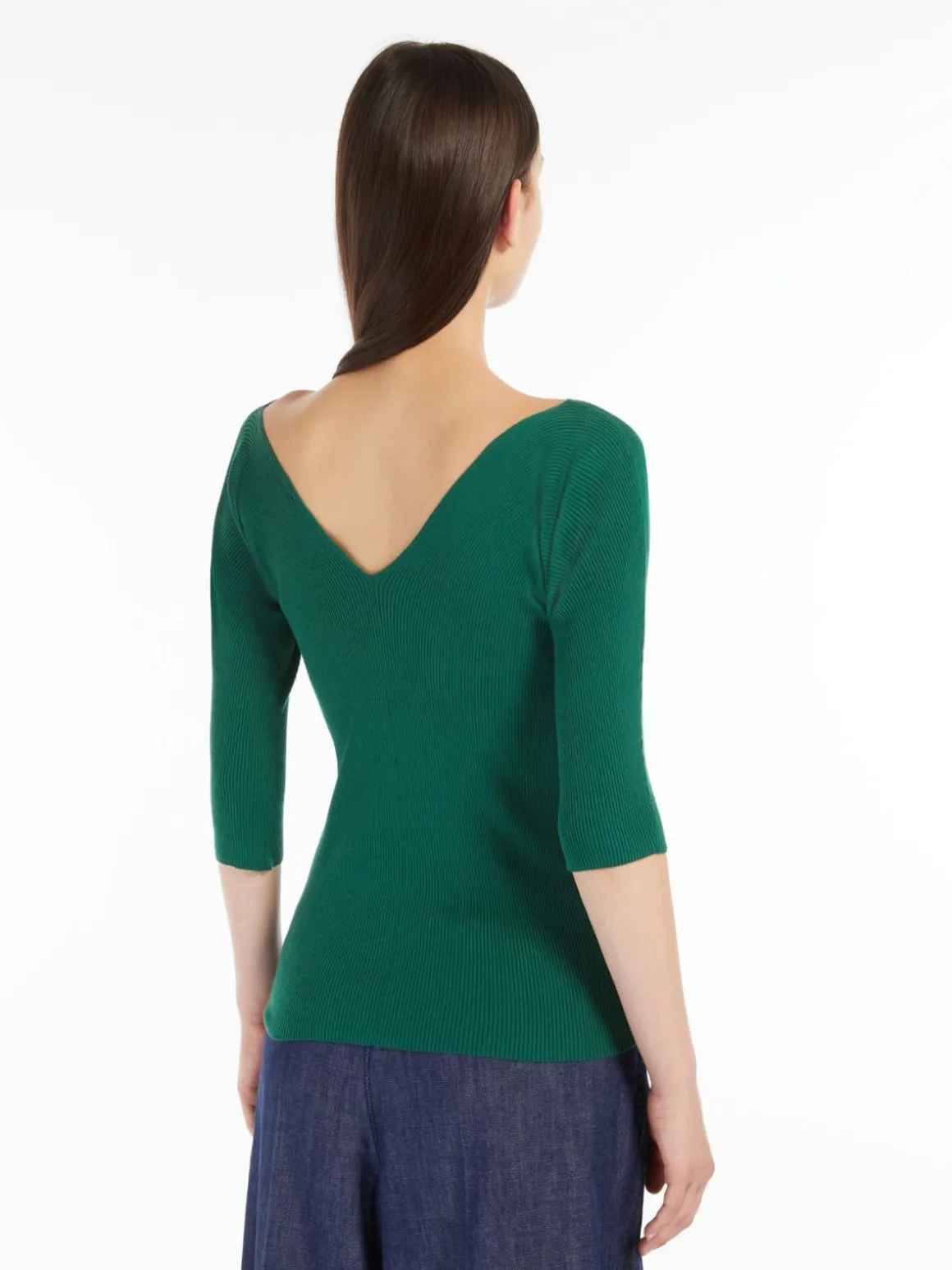 maglia_a_v_in_viscosa_a_coste_2.webp Shop Maglia a V in viscosa a coste Maglie