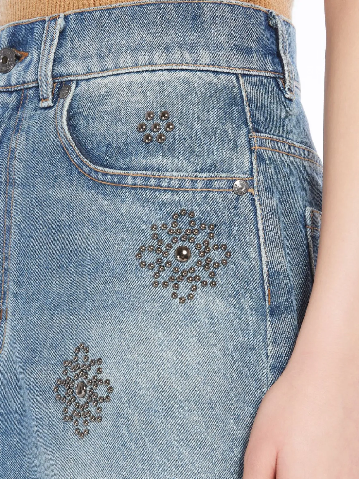 minigonna_in_denim_con_borchie_3.webp Store Minigonna in denim con borchie Gonne