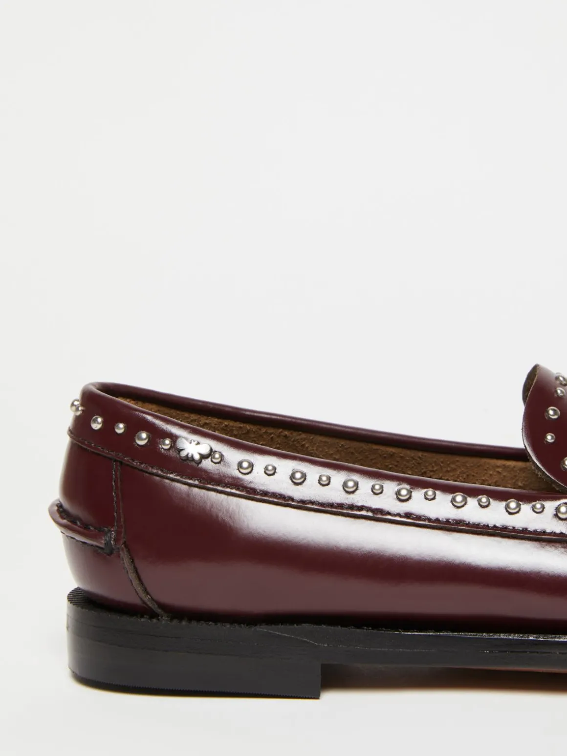 mocassino_in_pelle_con_nappe_4-1.webp Store Mocassino in pelle con nappe Scarpe