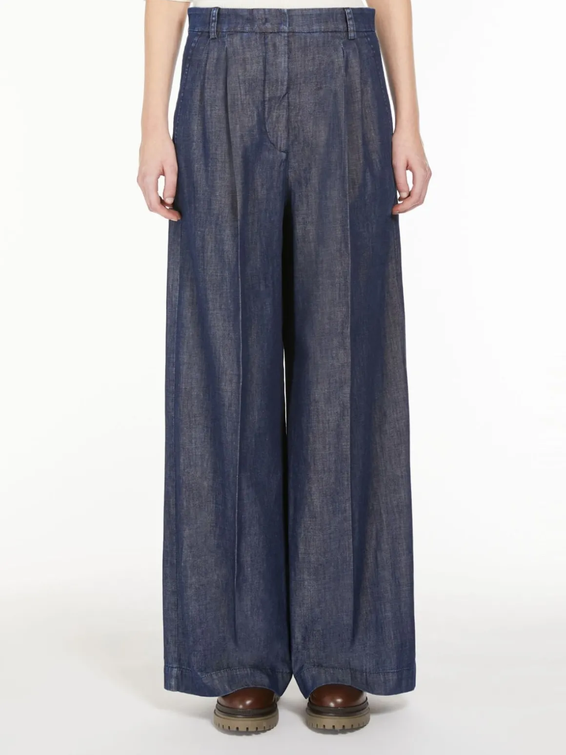 Cheap Pantalone in denim leggero Pantaloniejeans