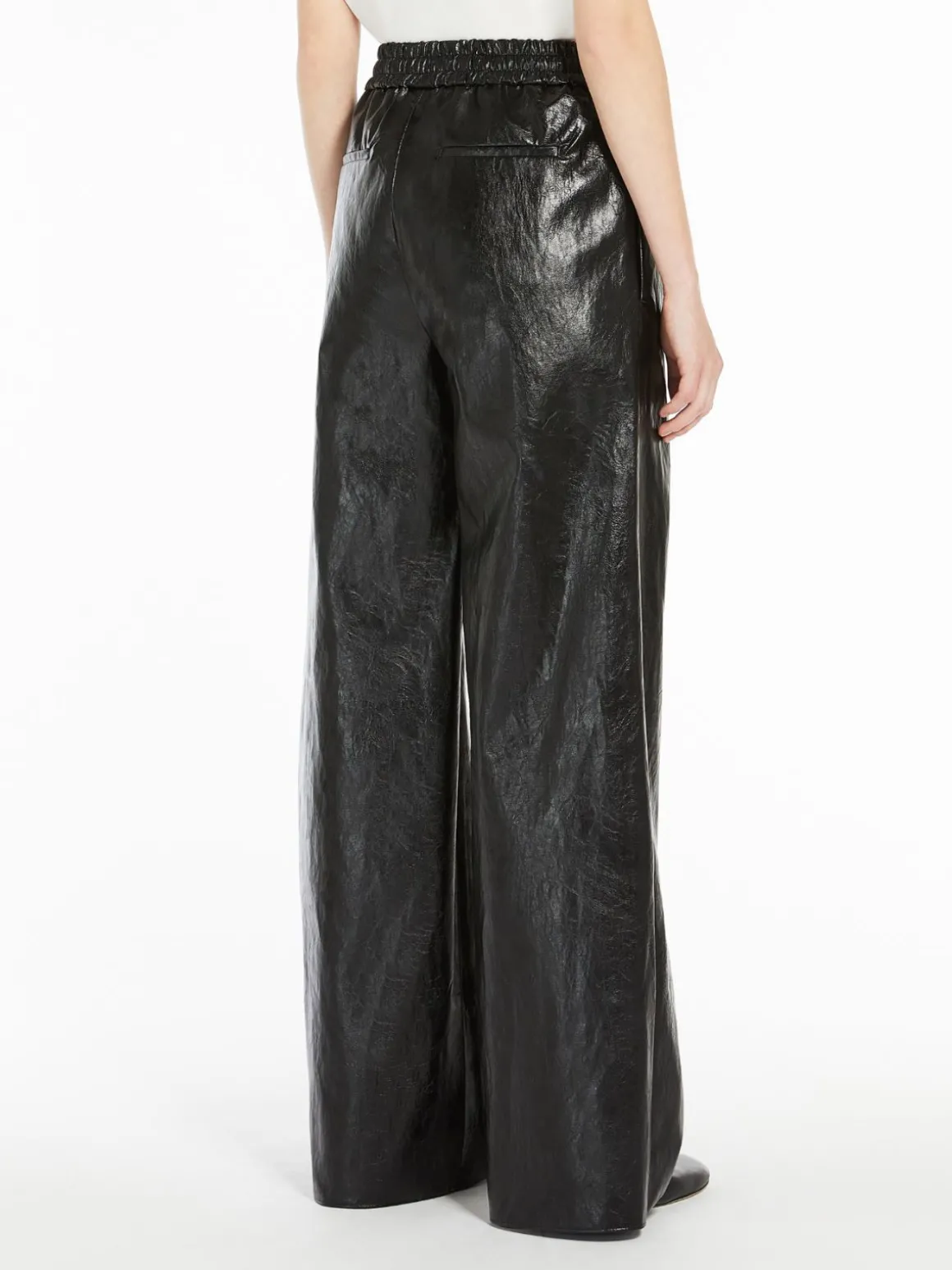 pantalone_palazzo_in_tessuto_spalmato_2.webp Flash Sale Pantalone palazzo in tessuto spalmato Pantaloniejeans