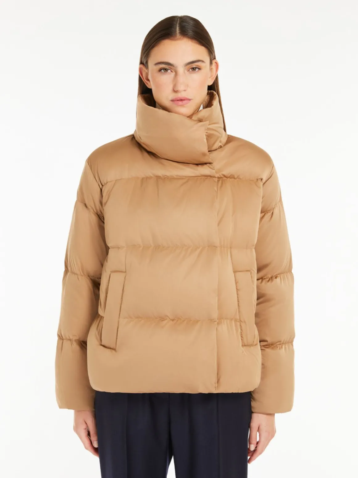 Fashion Piumino in raso antigoccia Imbottiti E Parka