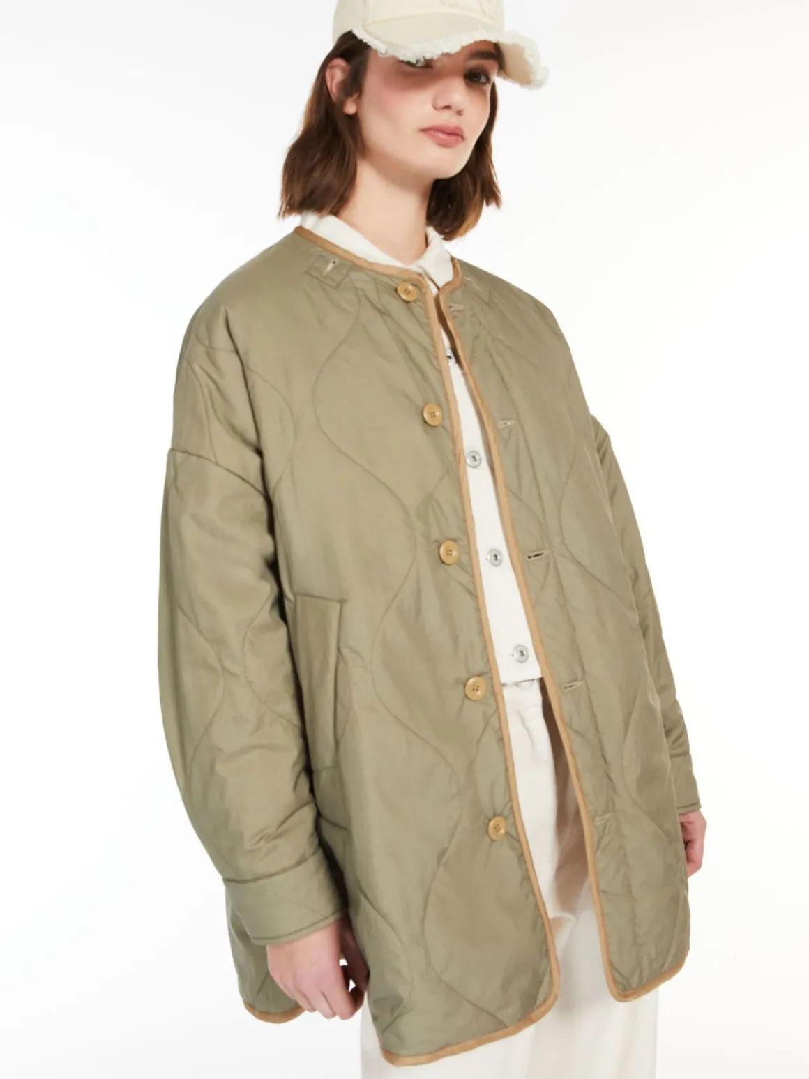 piumino_reversibile_in_tela_antigoccia_3.webp Fashion Piumino reversibile in tela antigoccia Imbottiti E Parka