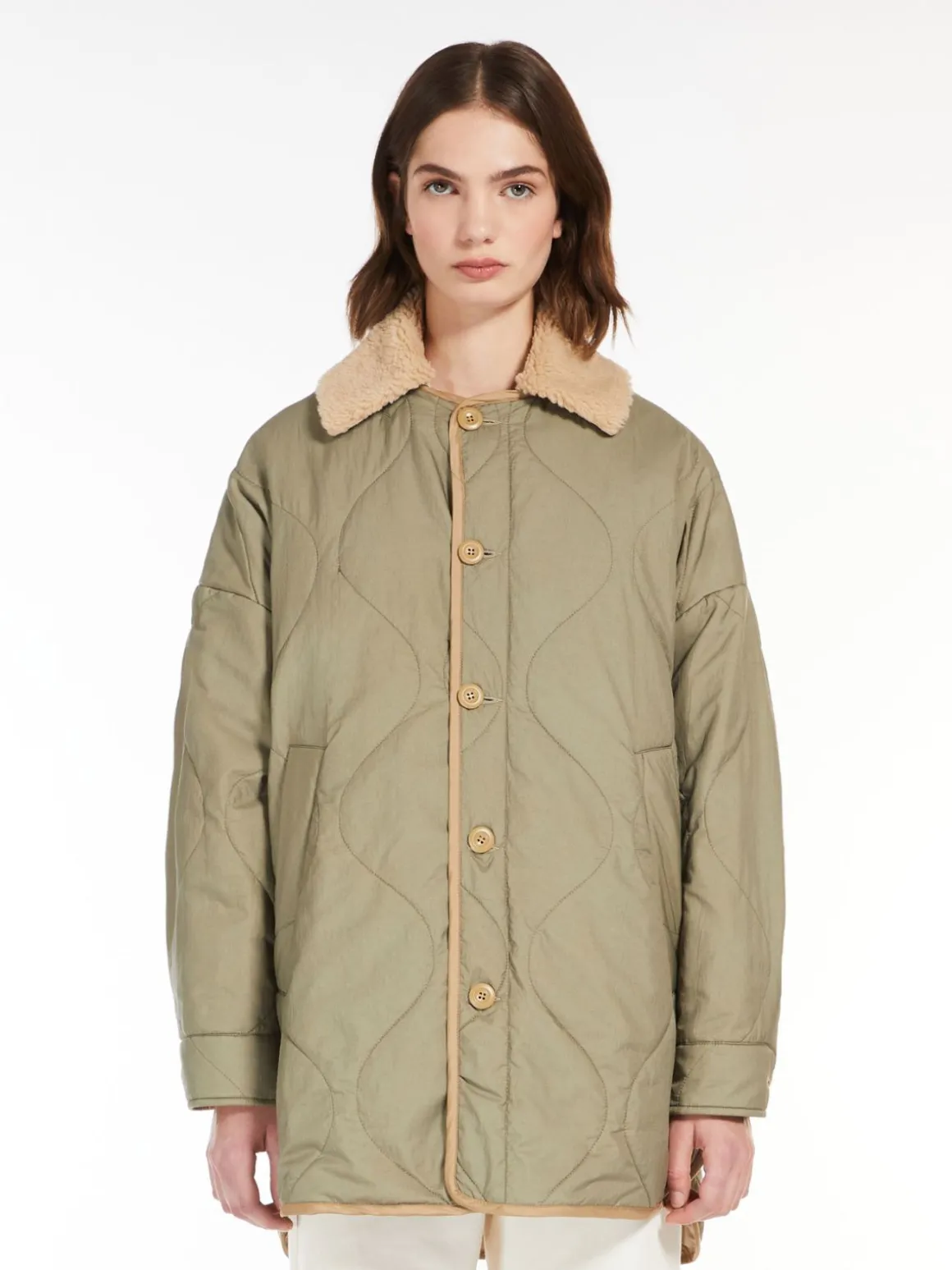 piumino_reversibile_in_tela_antigoccia_4.webp Fashion Piumino reversibile in tela antigoccia Imbottiti E Parka