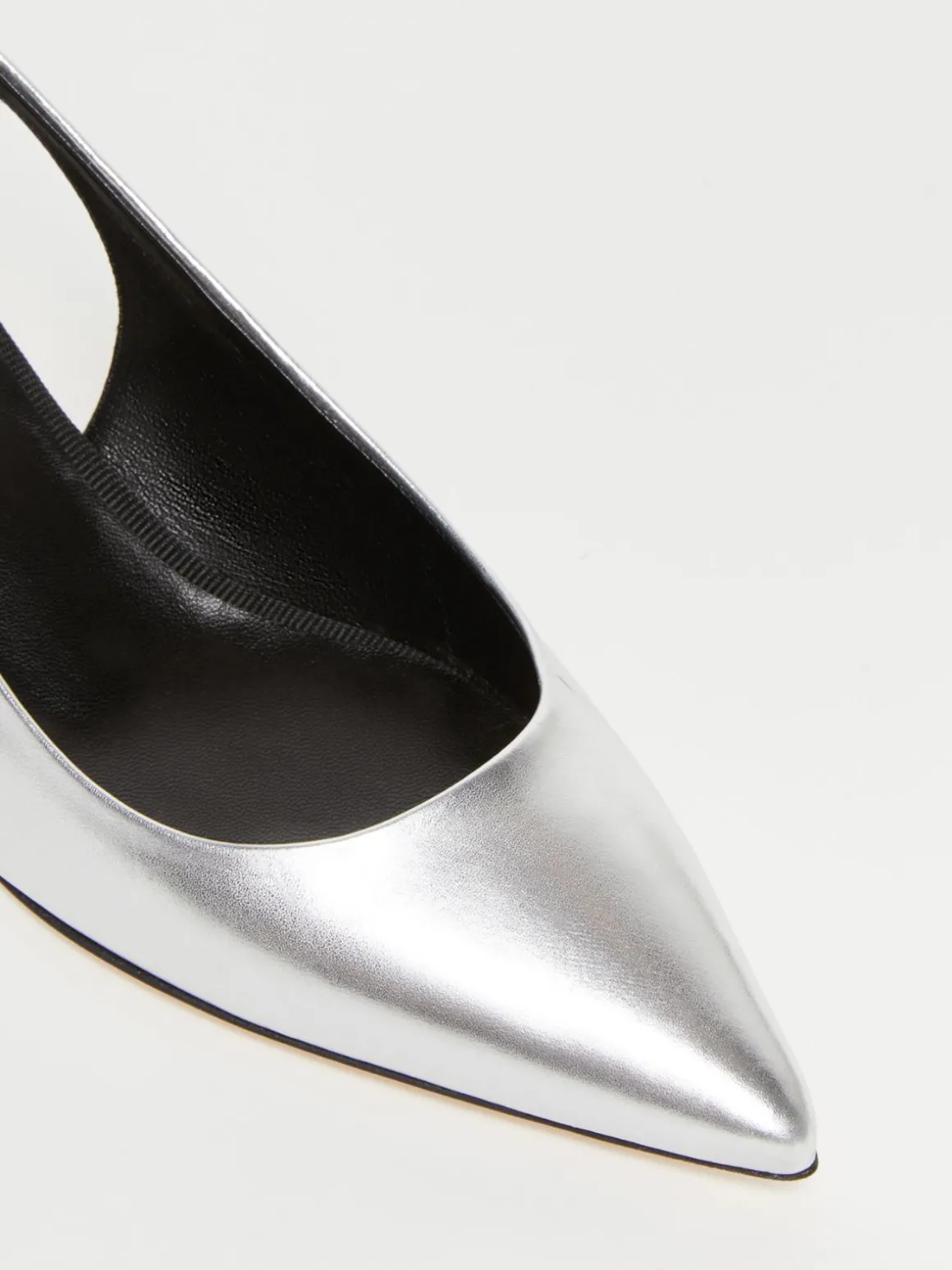 slingback_in_nappa_laminata_3.webp Store Slingback in nappa laminata Scarpe