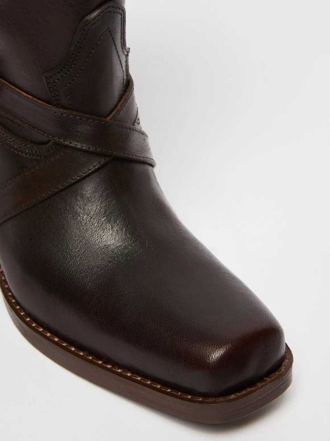 stivale_in_pelle_3.webp Best Stivale in pelle Scarpe