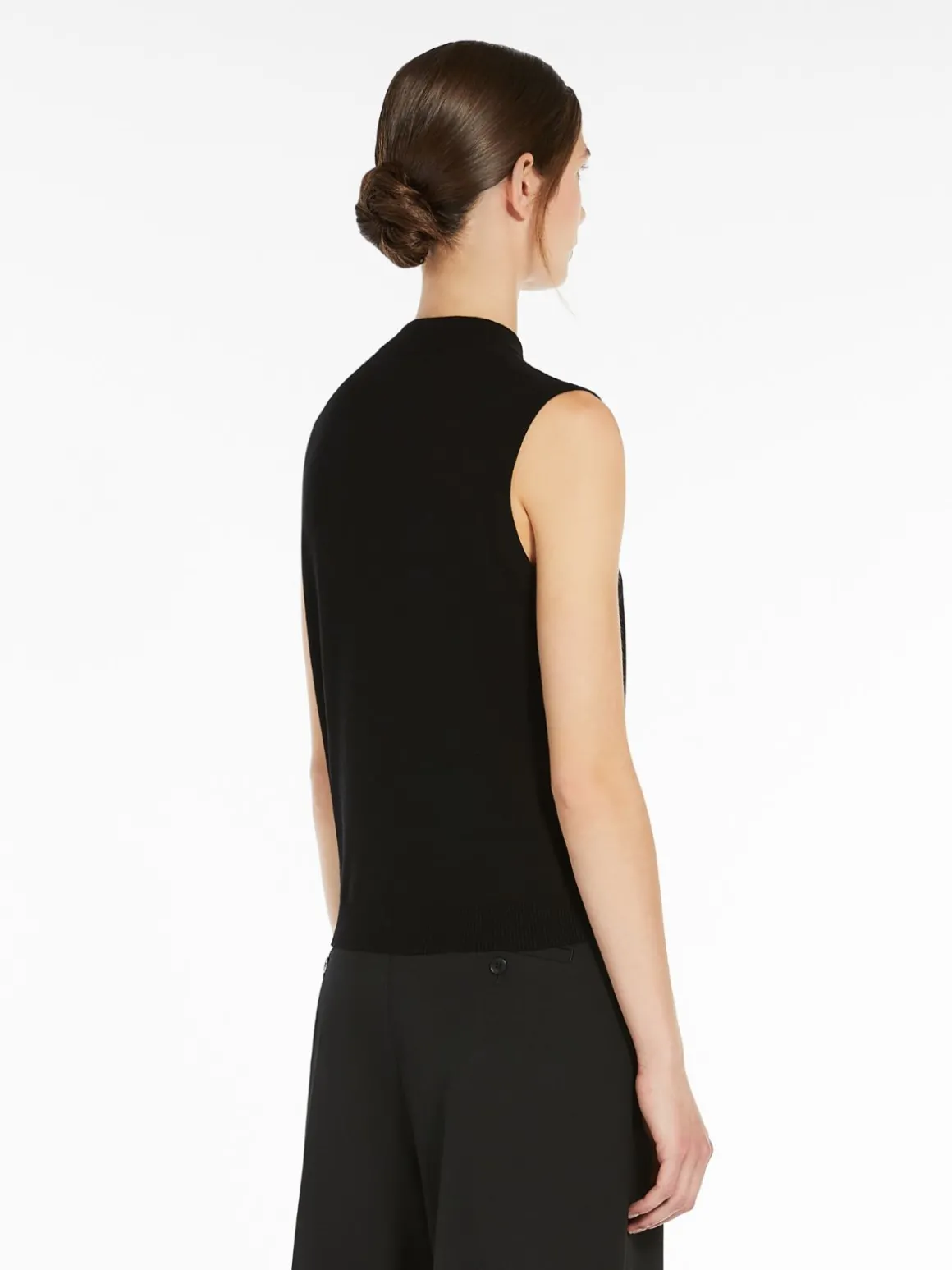 top_in_filato_di_viscosa_stretch_2.webp Best Sale Top in filato di viscosa stretch Maglie