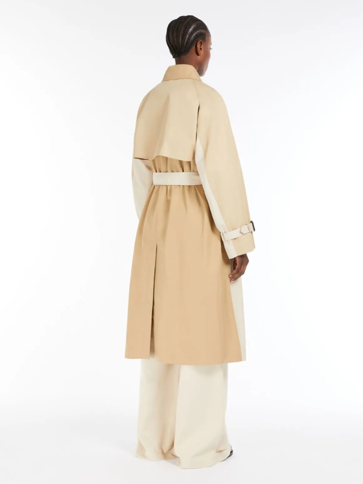 trench_reversibile_in_gabardina_antigoccia_2.webp Discount Trench reversibile in gabardina antigoccia Cappottietrench