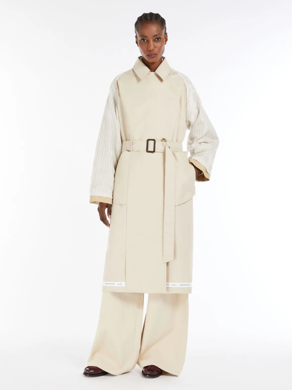trench_reversibile_in_gabardina_antigoccia_3.webp Discount Trench reversibile in gabardina antigoccia Cappottietrench