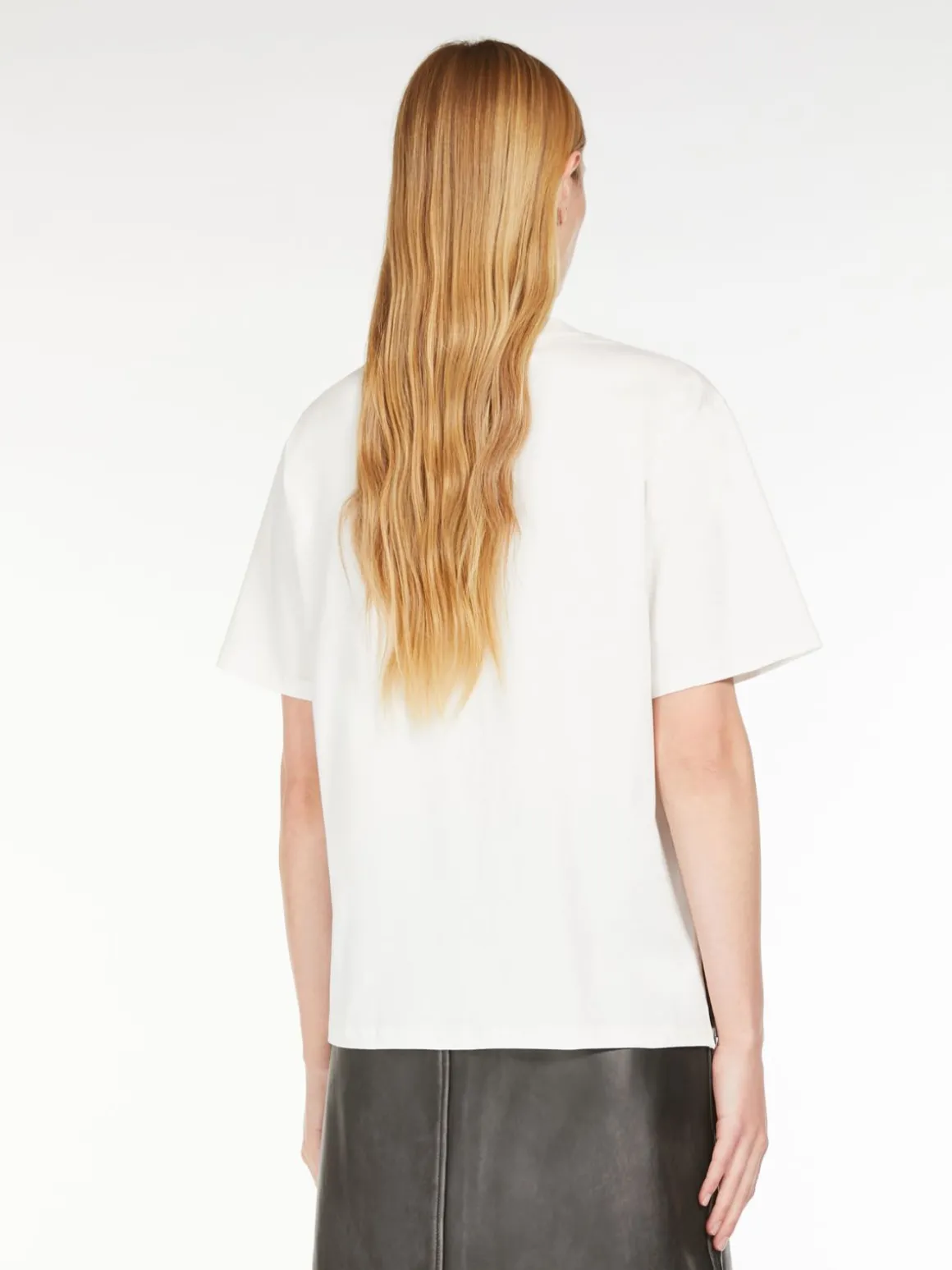 tshirt_in_cotone_con_lettering_ricamato_2.webp Sale T-shirt in cotone con lettering ricamato T-shirt E Top
