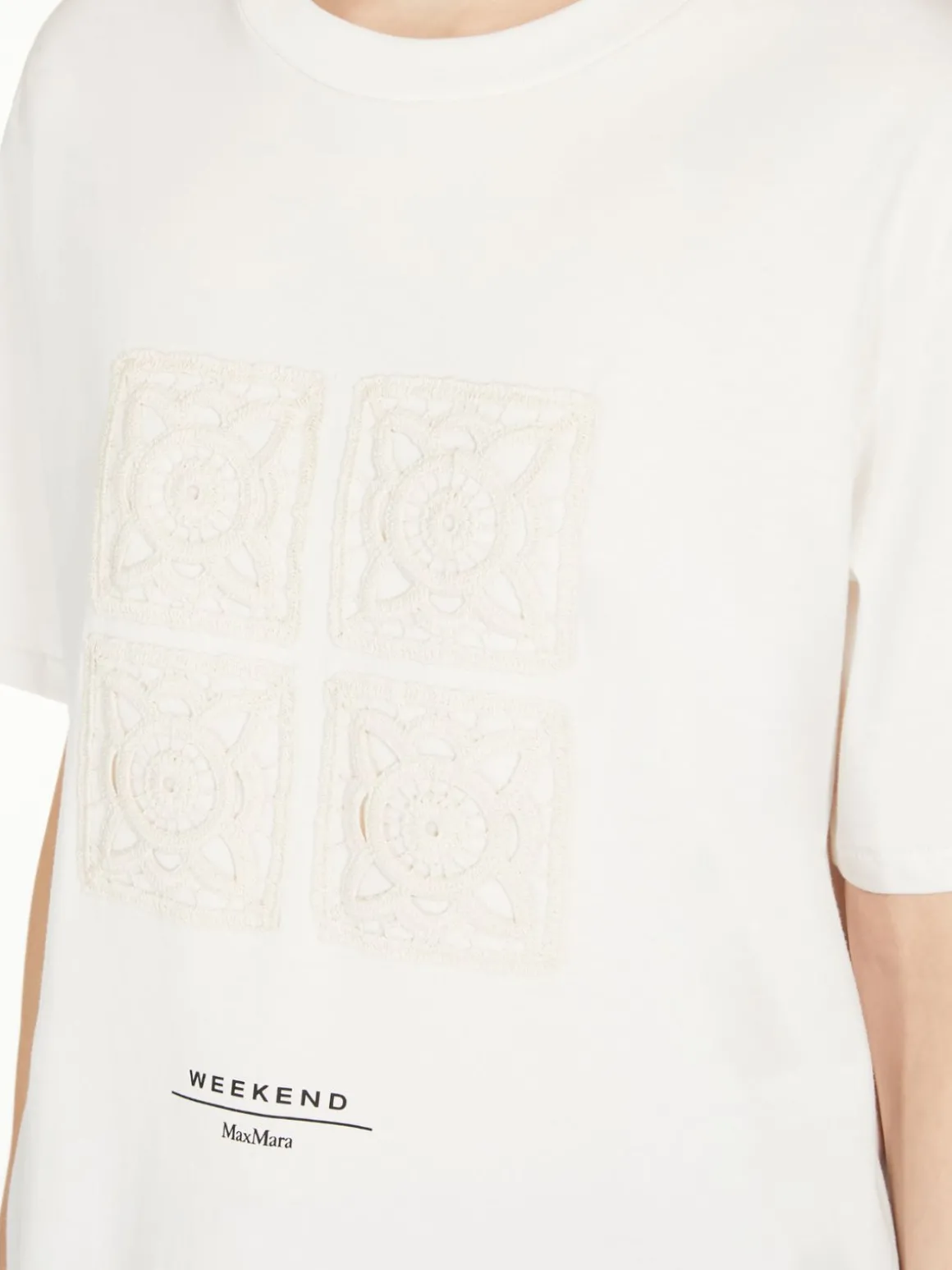 tshirt_in_cotone_con_lettering_ricamato_4-1.webp Cheap T-shirt in cotone con lettering ricamato T-shirt E Top